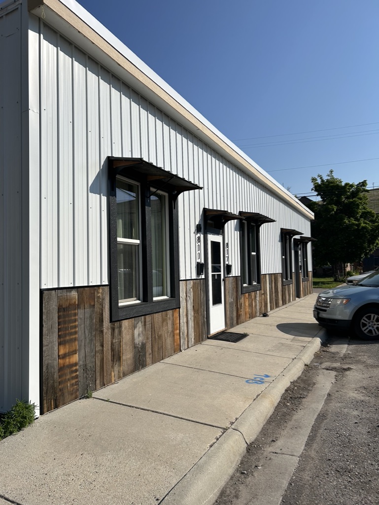 811 Woody Street